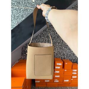 Valextra Women Pre-Loved Bag Very Good Condition